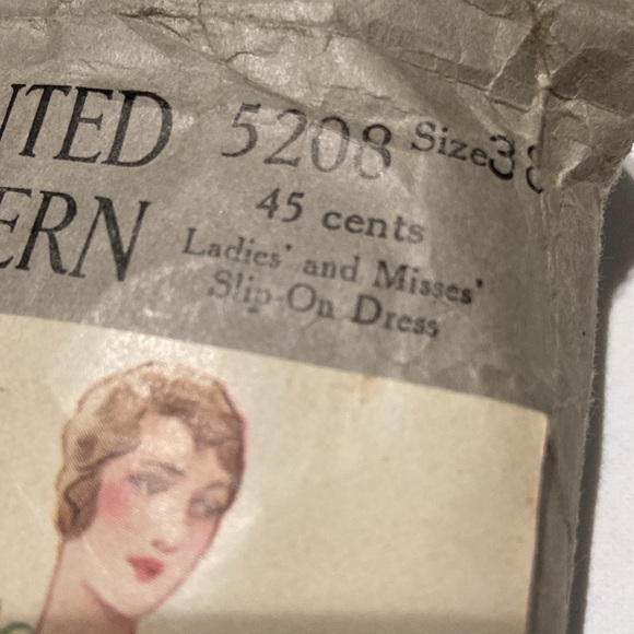 McCall Vintage Dress Pattern - Picture 3 of 4